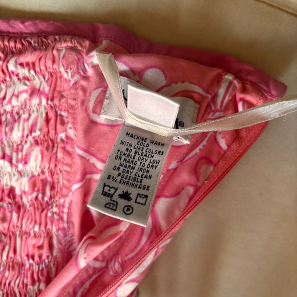 Vintage Lilly Pulitzer Strapless Dress
Y2K Palm Beach Vibes
Pink & White Cotton - Picture 6 of 12